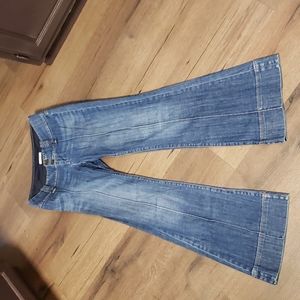 👖BANANA REPUBLIC URBAN FLARED LEG JEANS👖
